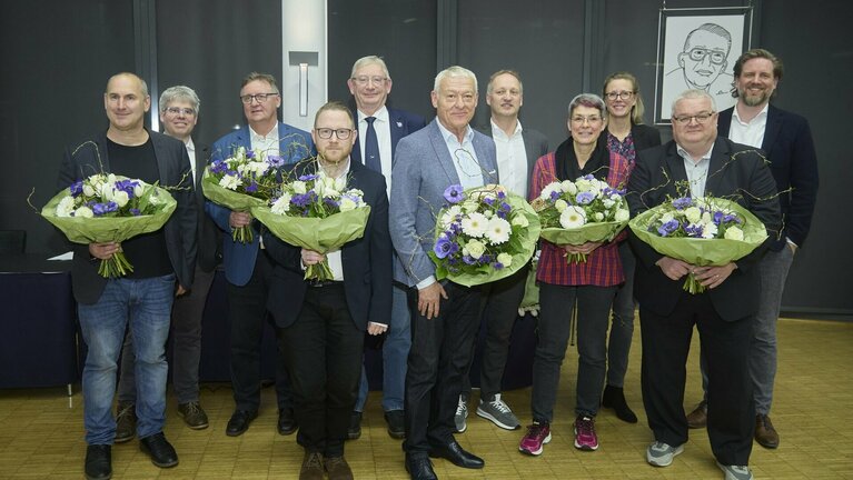 TW220523.jpg image-6927