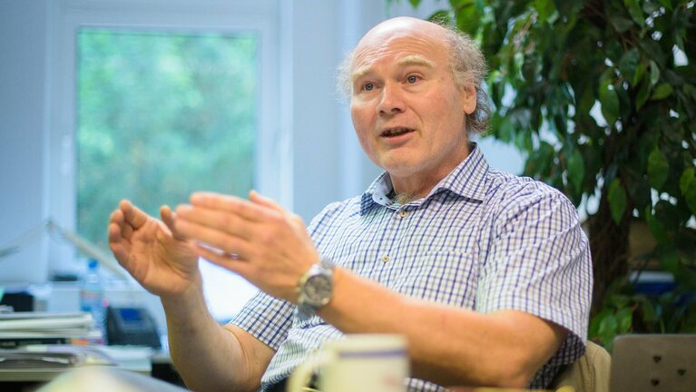 Eike Emrich image-6982