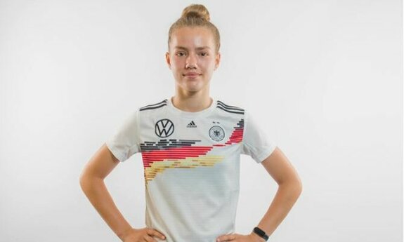 Fußballspielerin Sara Ritter.