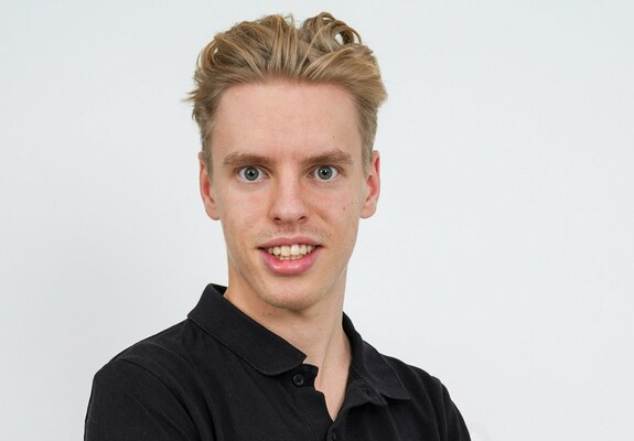 Portrait von Tim Hellwig