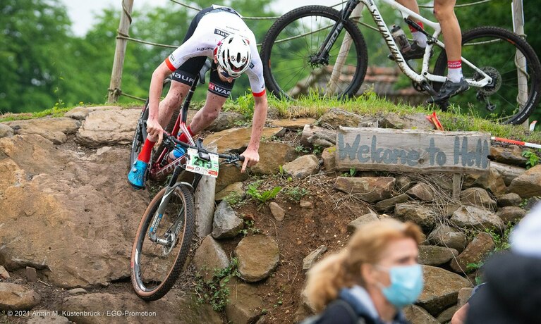 HemmerlingT Mountainbiker im Wettkampf.