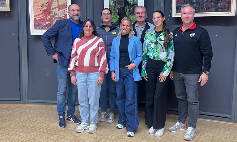 Gruppenfoto mit den Mitgliedern des neuen Jugendrates der Sportjugendsaar