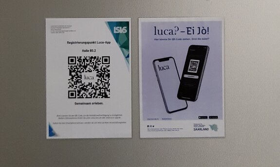 QR-Code Luca-App und zwei Handys
