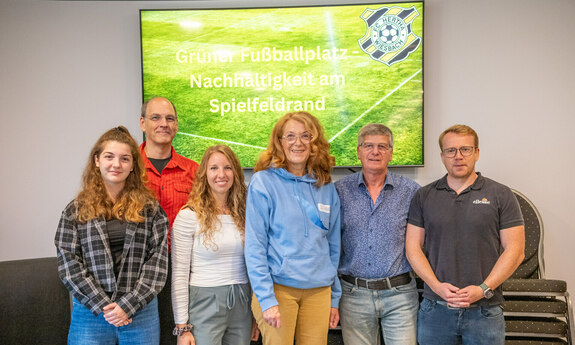 Gurppenfoto mit der saarländischen Umweltministerin Petra Berg.