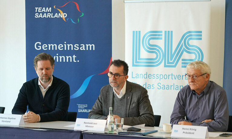 eine lsvs koverenz ist zusehen auf dem bild